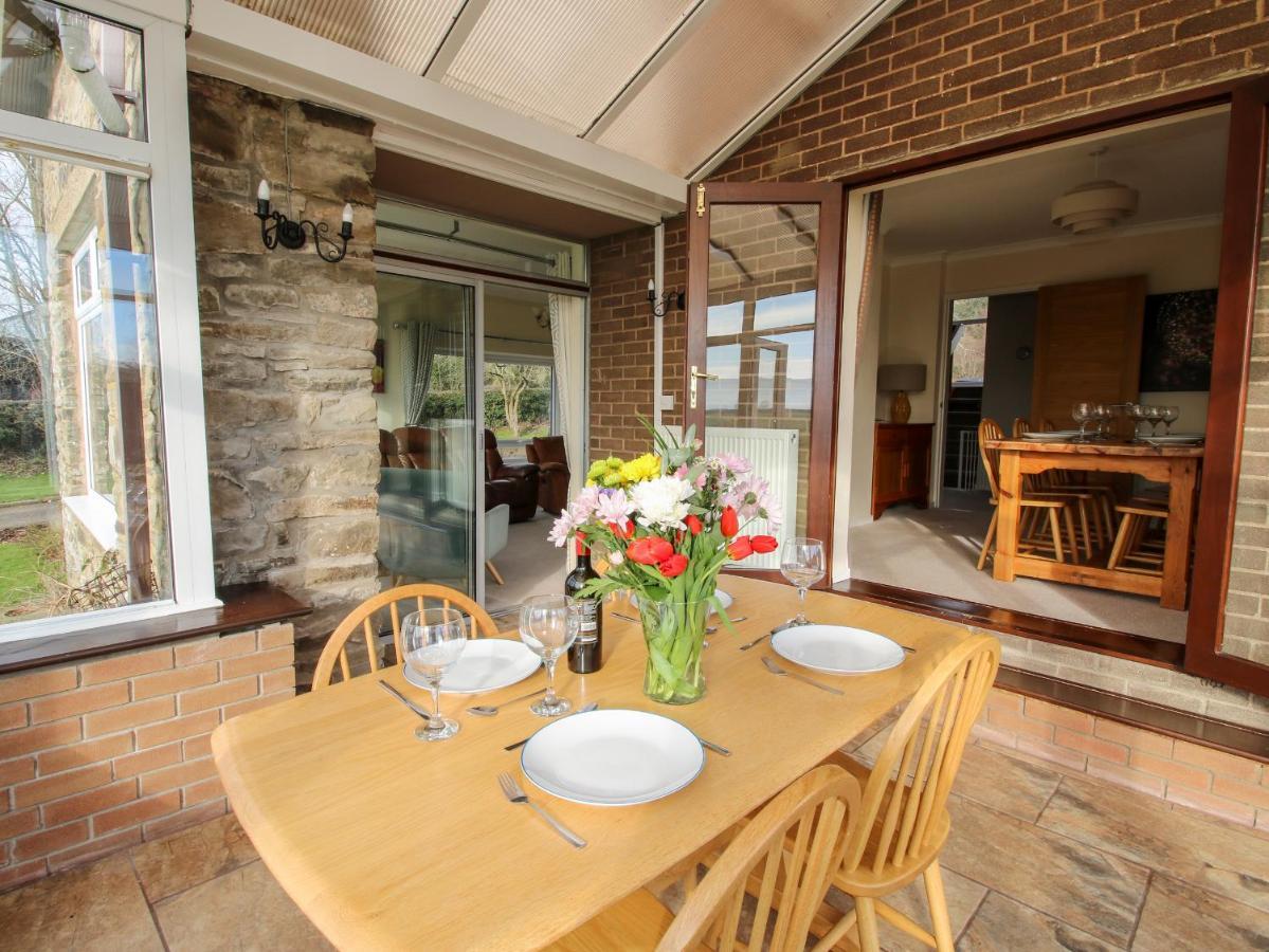 Acton  Bicton Lea 빌라 외부 사진