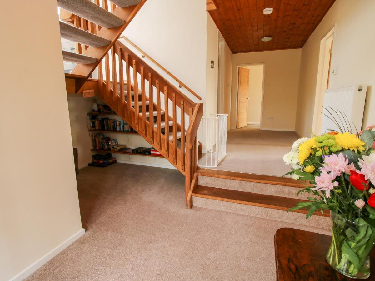 Acton  Bicton Lea 빌라 외부 사진